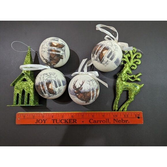 Christams ornament lot  deer church  green white  glitter sparkle - Picture 7 of 9
